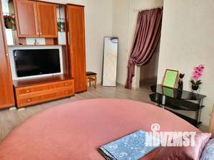 1-к квартира, посуточно, 40м2, 5/9 этаж