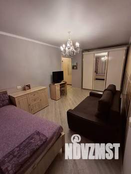 1-к квартира, посуточно, 33м2, 4/5 этаж