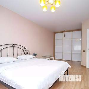 1-к квартира, посуточно, 43м2, 1/1 этаж