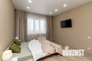1-к квартира, посуточно, 37м2, 17/25 этаж