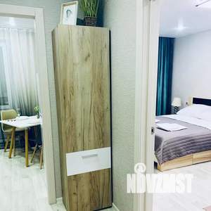 1-к квартира, посуточно, 37м2, 3/5 этаж