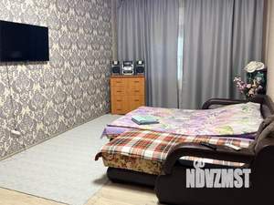 1-к квартира, посуточно, 53м2, 1/4 этаж