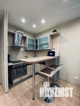 Студия квартира, посуточно, 32м2, 13/17 этаж