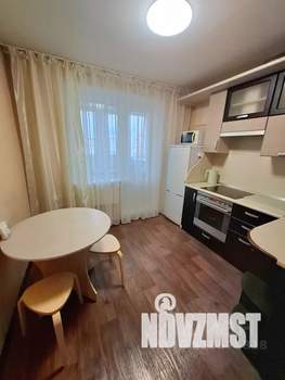 1-к квартира, посуточно, 47м2, 7/10 этаж