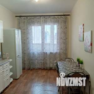 2-к квартира, посуточно, 74м2, 15/17 этаж