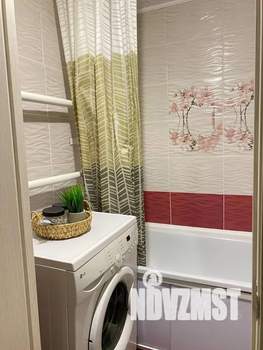 1-к квартира, посуточно, 40м2, 6/9 этаж