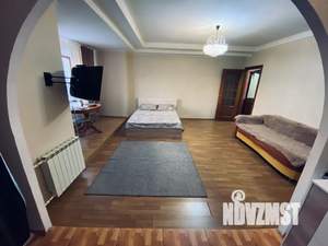 Студия квартира, посуточно, 42м2, 4/5 этаж