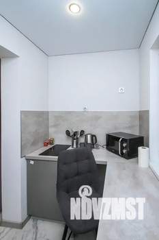 Студия квартира, посуточно, 25м2, 1/18 этаж