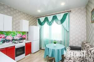 1-к квартира, посуточно, 42м2, 12/17 этаж