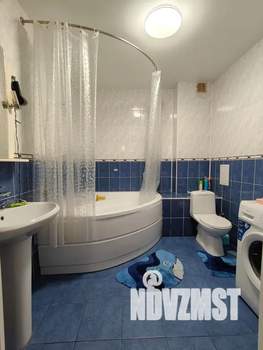 1-к квартира, посуточно, 40м2, 6/9 этаж