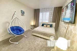 1-к квартира, посуточно, 48м2, 9/17 этаж