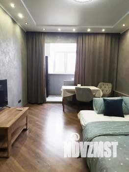 Студия квартира, посуточно, 28м2, 11/17 этаж