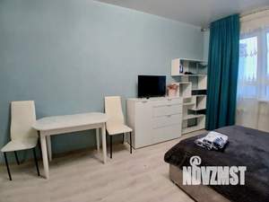 Студия квартира, посуточно, 40м2, 6/17 этаж