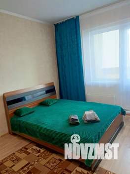 Студия квартира, посуточно, 32м2, 17/17 этаж