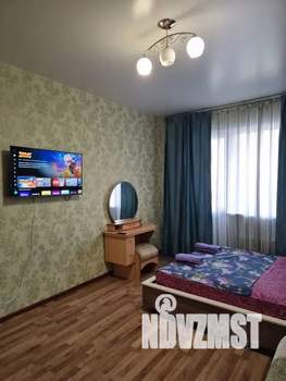 1-к квартира, посуточно, 45м2, 3/18 этаж