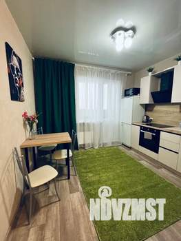 1-к квартира, посуточно, 40м2, 13/17 этаж
