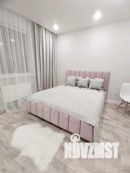 Студия квартира, посуточно, 33м2, 8/25 этаж
