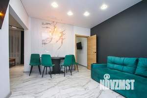 2-к квартира, посуточно, 55м2, 1/18 этаж