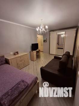 1-к квартира, посуточно, 33м2, 4/5 этаж