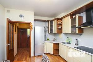 2-к квартира, посуточно, 75м2, 4/10 этаж