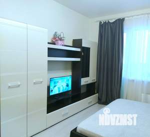 Студия квартира, посуточно, 33м2, 12/18 этаж