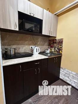 Студия квартира, посуточно, 30м2, 1/17 этаж