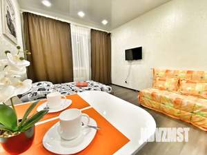 Студия квартира, посуточно, 30м2, 10/17 этаж