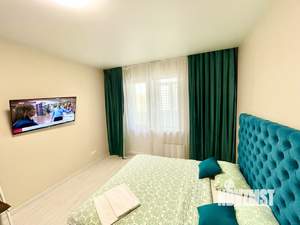 1-к квартира, посуточно, 33м2, 13/18 этаж