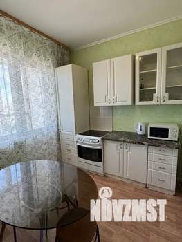 1-к квартира, посуточно, 45м2, 3/17 этаж