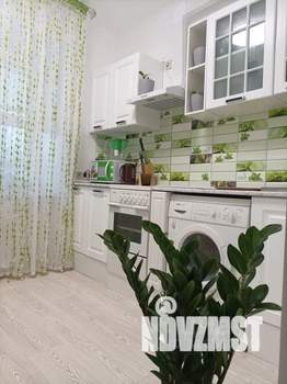 1-к квартира, посуточно, 42м2, 2/9 этаж