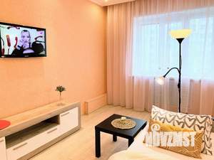 1-к квартира, посуточно, 43м2, 8/17 этаж