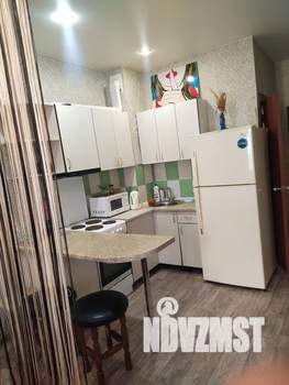 Студия квартира, посуточно, 28м2, 12/18 этаж