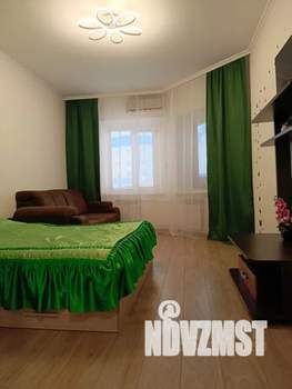 1-к квартира, посуточно, 38м2, 6/10 этаж
