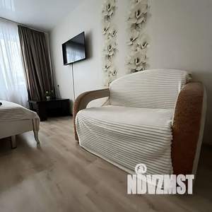 1-к квартира, посуточно, 40м2, 3/5 этаж