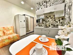 Студия квартира, посуточно, 30м2, 10/17 этаж