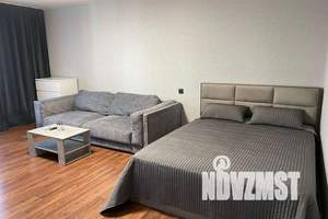 1-к квартира, посуточно, 47м2, 4/9 этаж