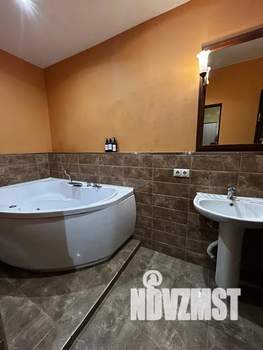 Студия квартира, посуточно, 30м2, 1/17 этаж