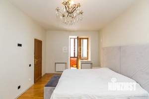 4-к квартира, вторичка, 233м2, 3/5 этаж
