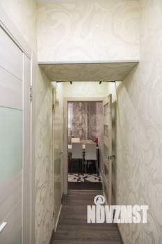 2-к квартира, вторичка, 56м2, 1/9 этаж