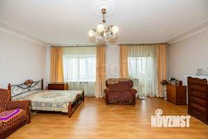 4-к квартира, вторичка, 118м2, 4/12 этаж