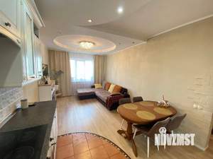 2-к квартира, вторичка, 64м2, 4/14 этаж