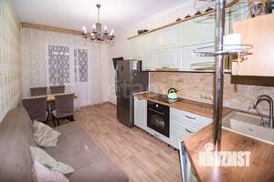 3-к квартира, вторичка, 68м2, 8/17 этаж