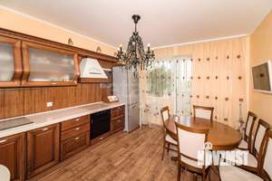 4-к квартира, вторичка, 136м2, 5/9 этаж