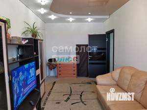 2-к квартира, вторичка, 64м2, 9/17 этаж