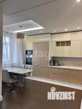 3-к квартира, вторичка, 107м2, 11/22 этаж