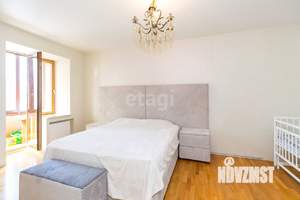 4-к квартира, вторичка, 233м2, 3/5 этаж