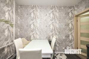 2-к квартира, вторичка, 56м2, 1/9 этаж