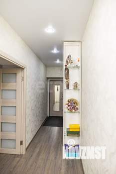 2-к квартира, вторичка, 56м2, 1/9 этаж
