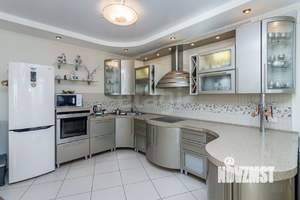 3-к квартира, вторичка, 117м2, 4/5 этаж