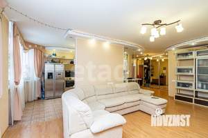 3-к квартира, вторичка, 130м2, 8/9 этаж